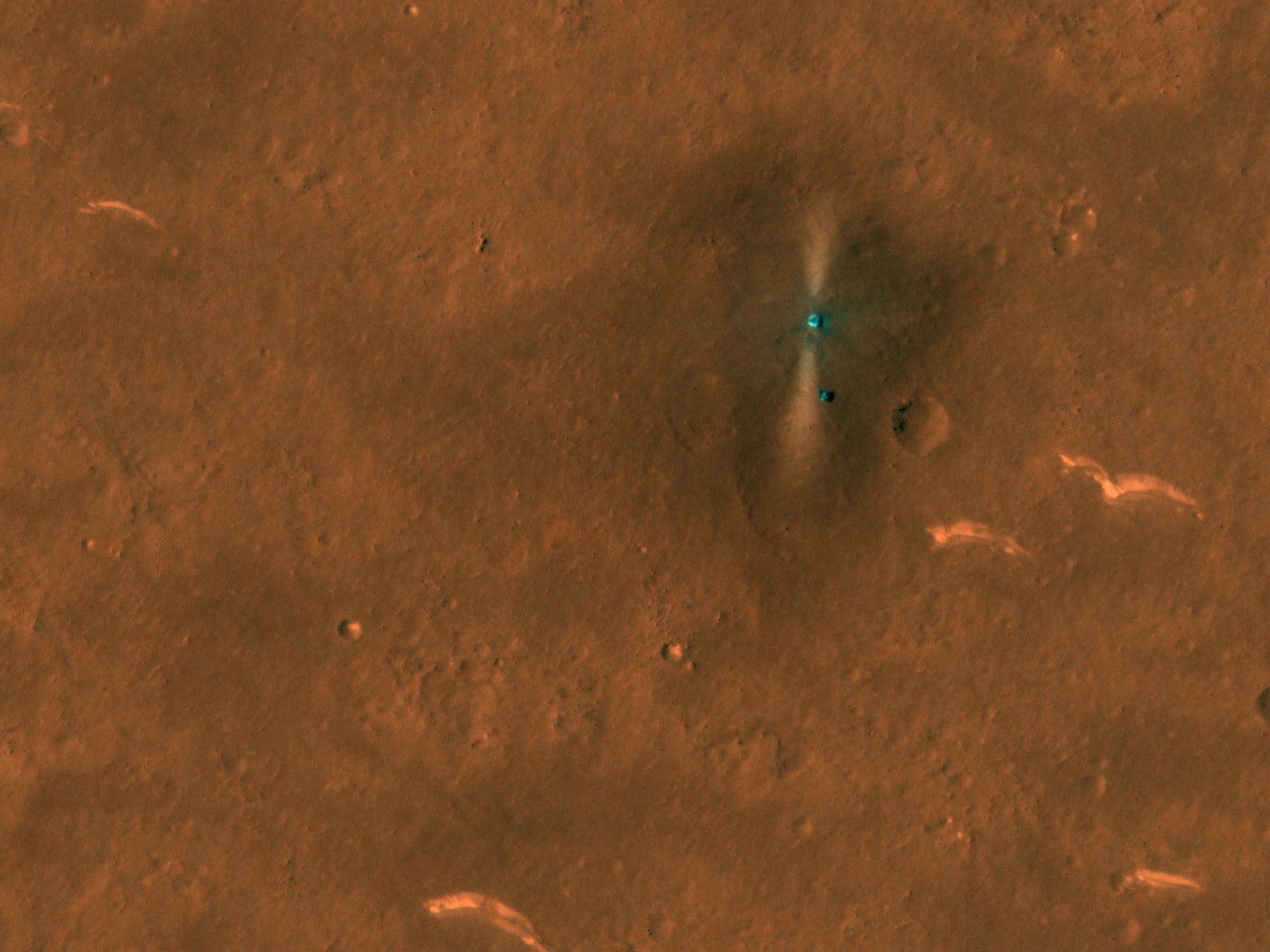 Tο Mars Reconnaissance Orbiter φωτογραφιζει το “ Ζου-Ρογκ ” στο εδαφος